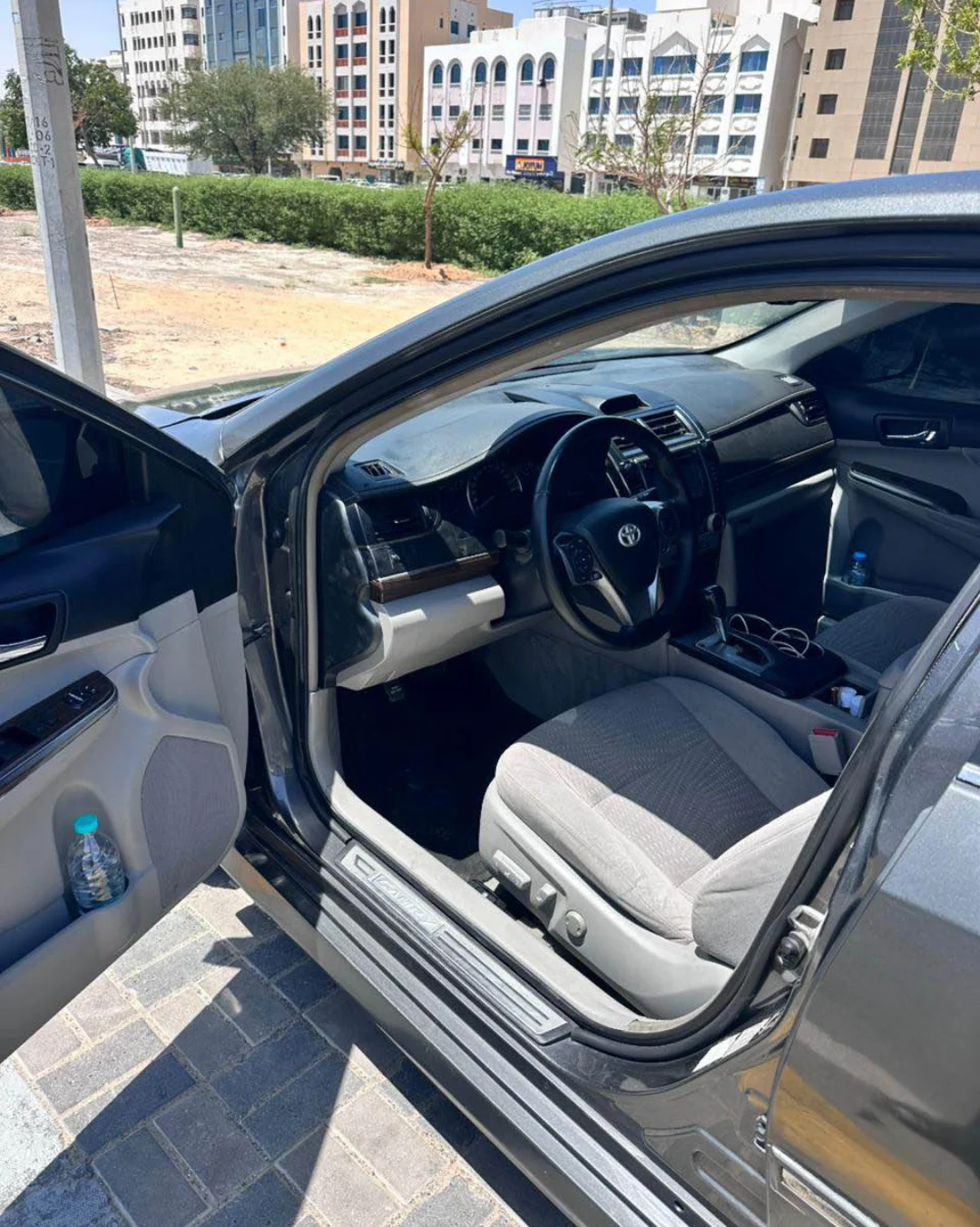 TOYOTA CAMRY 2012 — miniature 4