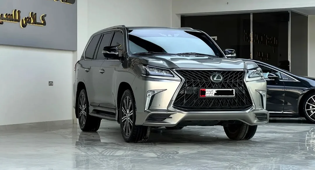 Lexus LX 570 2024 — miniature 3
