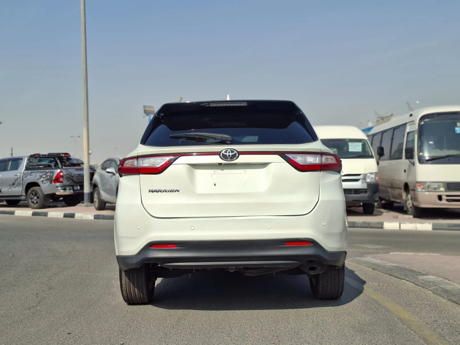 Toyota Harrier 2019 — miniature 7