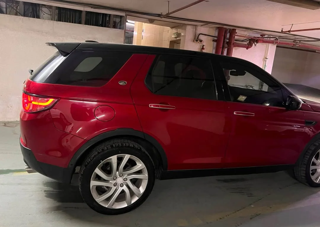 LAND ROVER Discovery 2015 — miniature 2