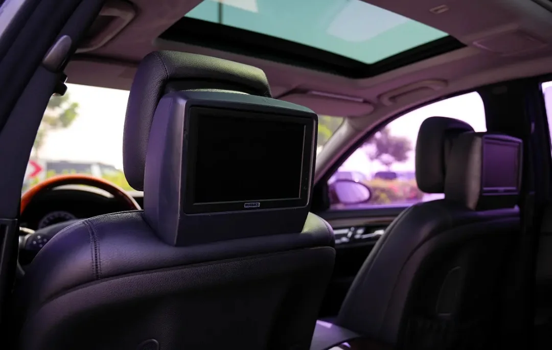 Mercedes-Benz Classe S Maybach 2024 — miniature 8