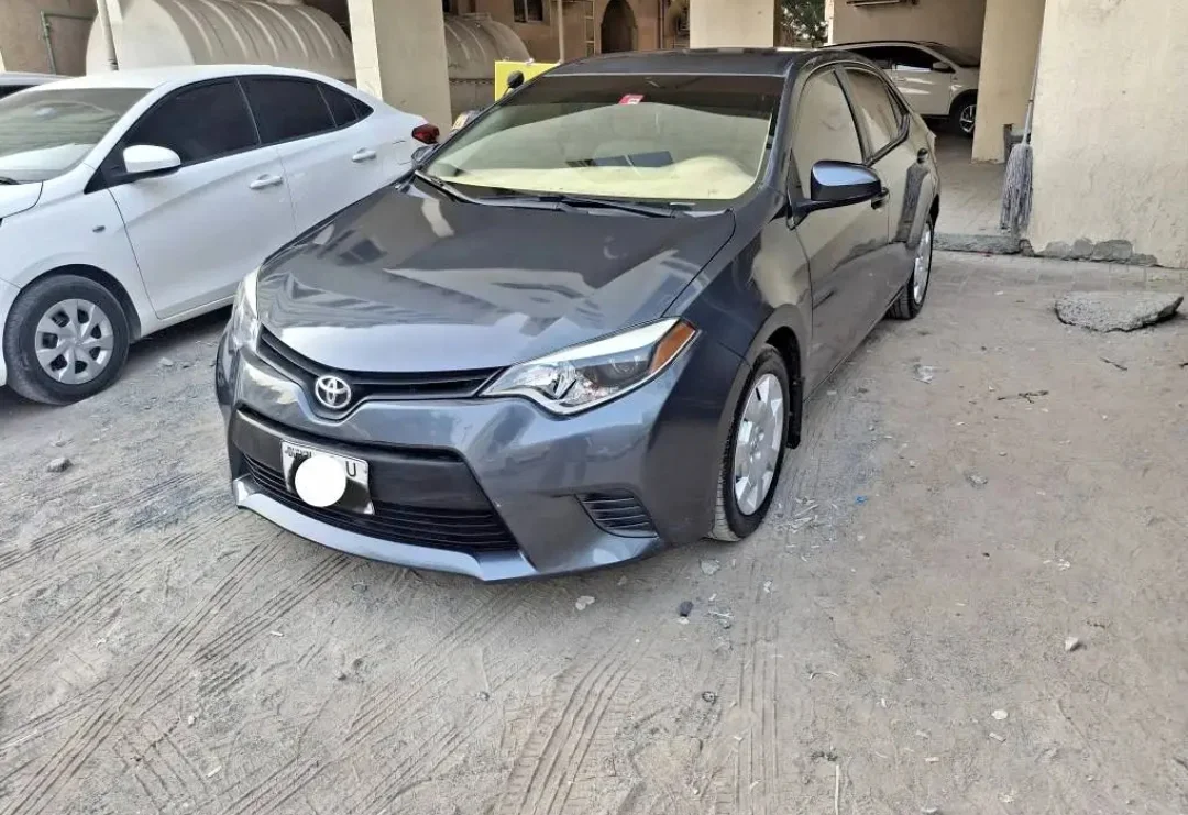 Toyota Corolla 2015 — miniature 2