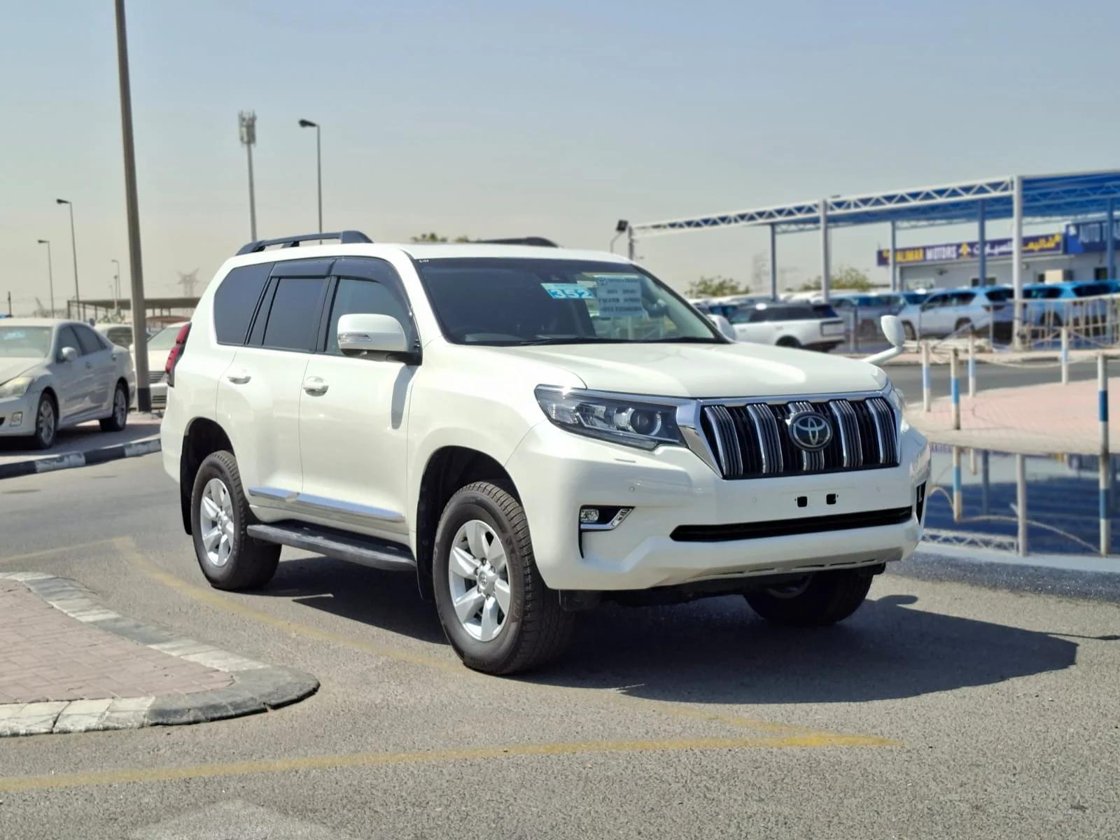 Toyota Prado 2021 — miniature 3