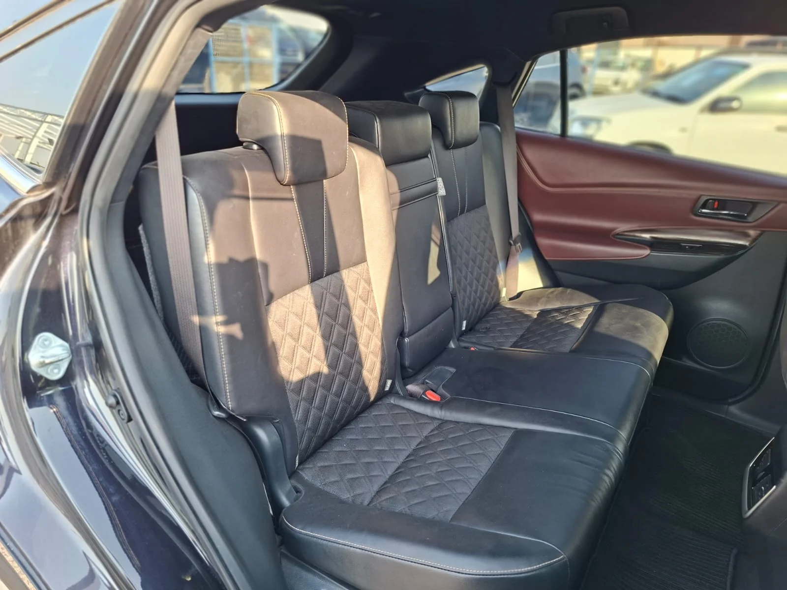Toyota Harrier 2014 — miniature 12