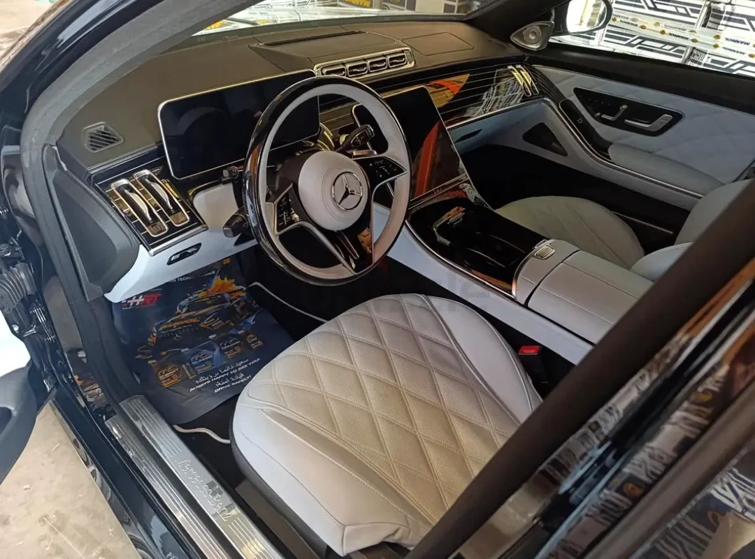 Mercedes-Benz Classe S Maybach 2024 — miniature 7