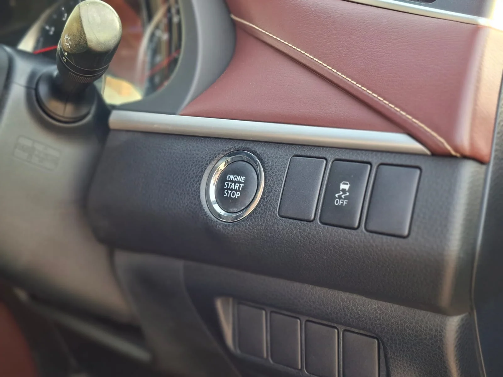 Toyota Harrier 2014 — miniature 11