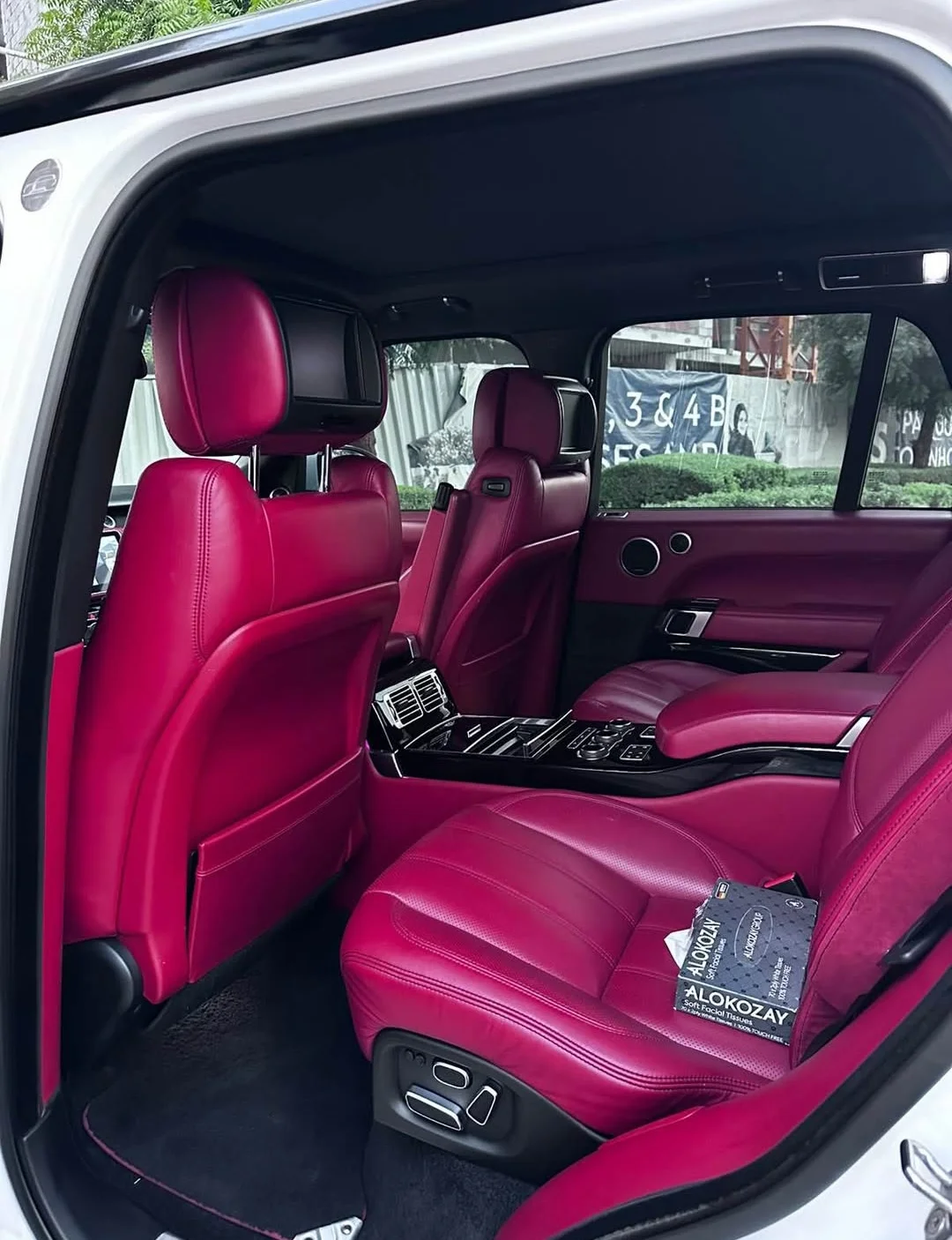 Land Rover Range Rover Vogue 2015 — miniature 5