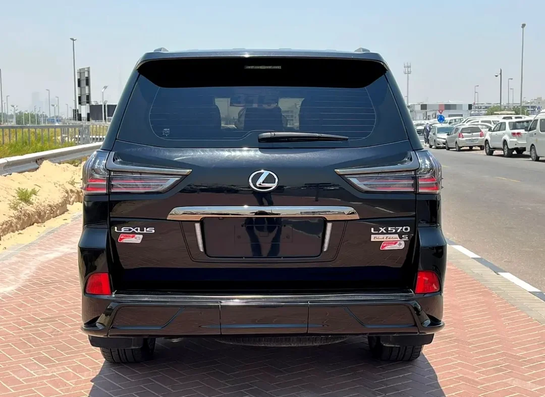 Lexus LX 570 2024 — miniature 3