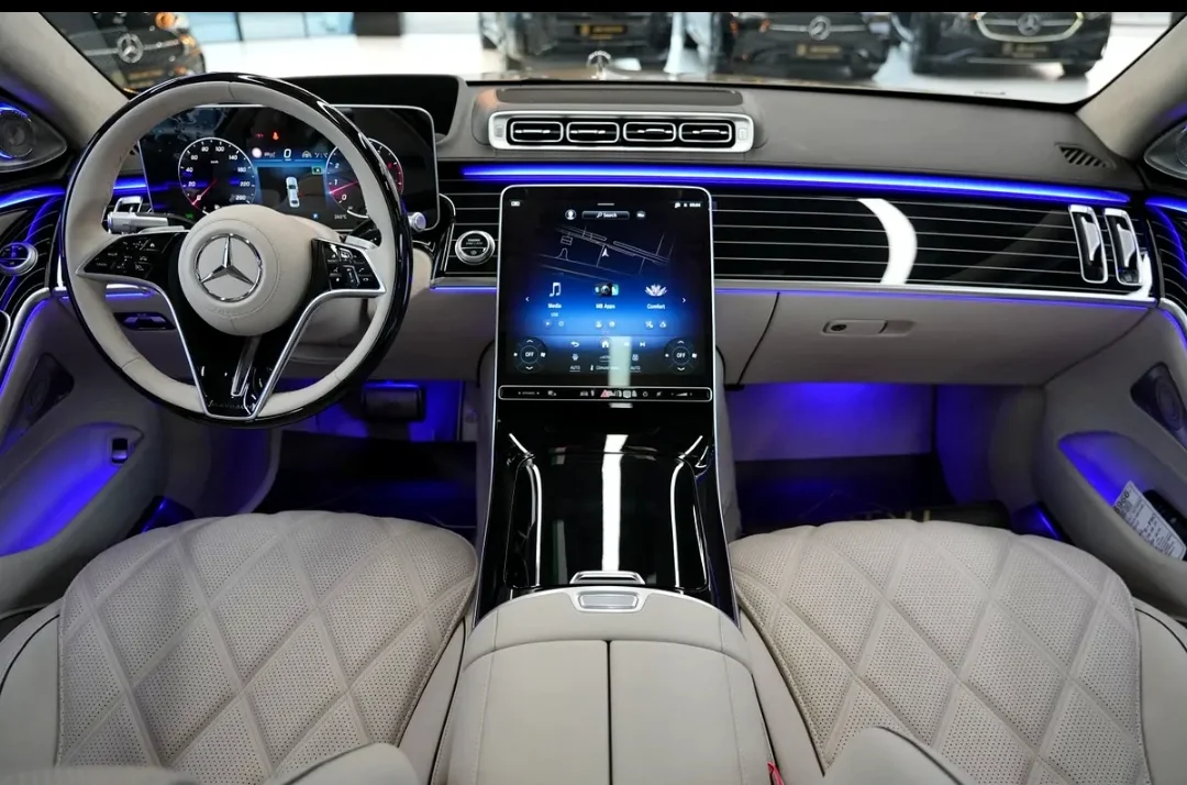 Mercedes-Benz Classe S Maybach 2024 — miniature 6