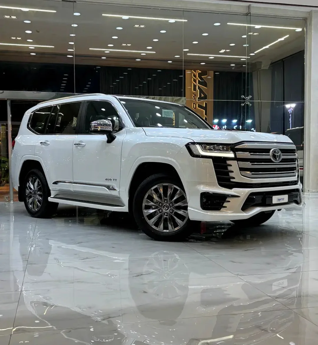 Toyota Land Cruiser LC300 2024 — photo principale