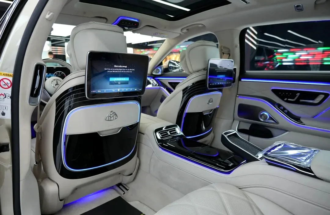 Mercedes-Benz Classe S Maybach 2024 — miniature 12