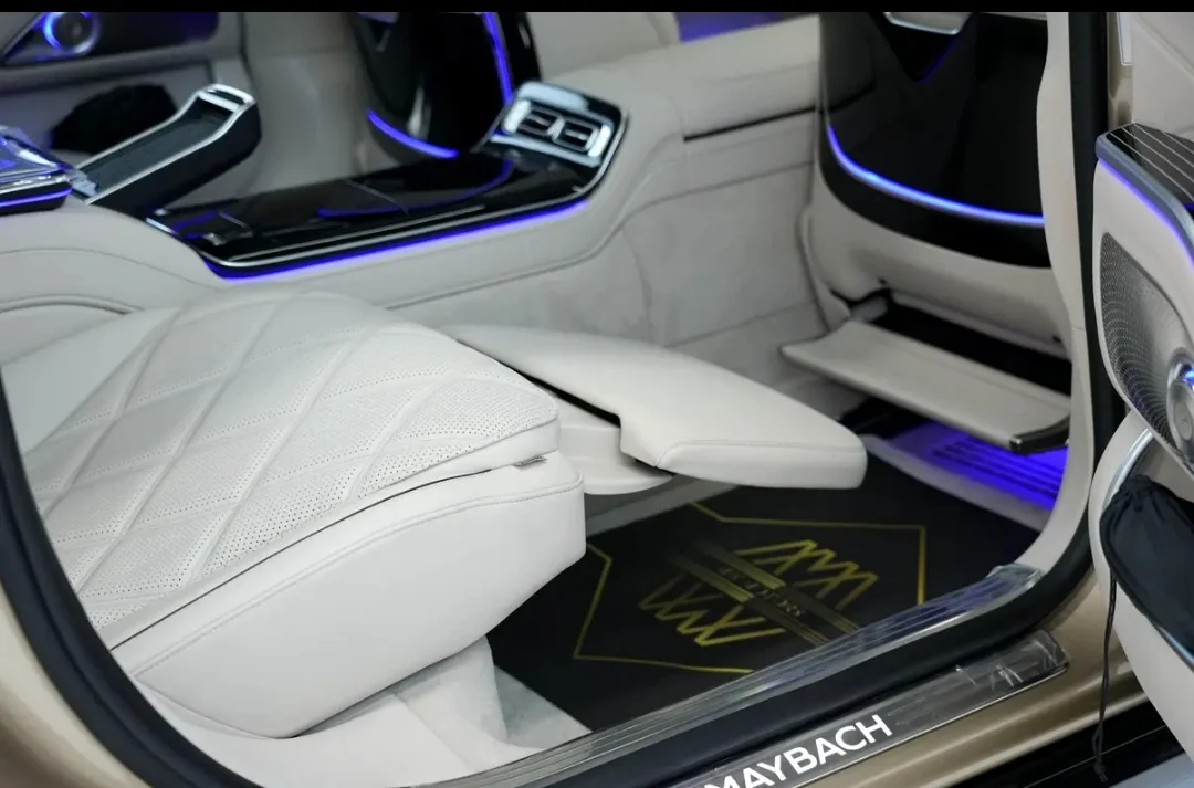 Mercedes-Benz Classe S Maybach 2024 — miniature 14