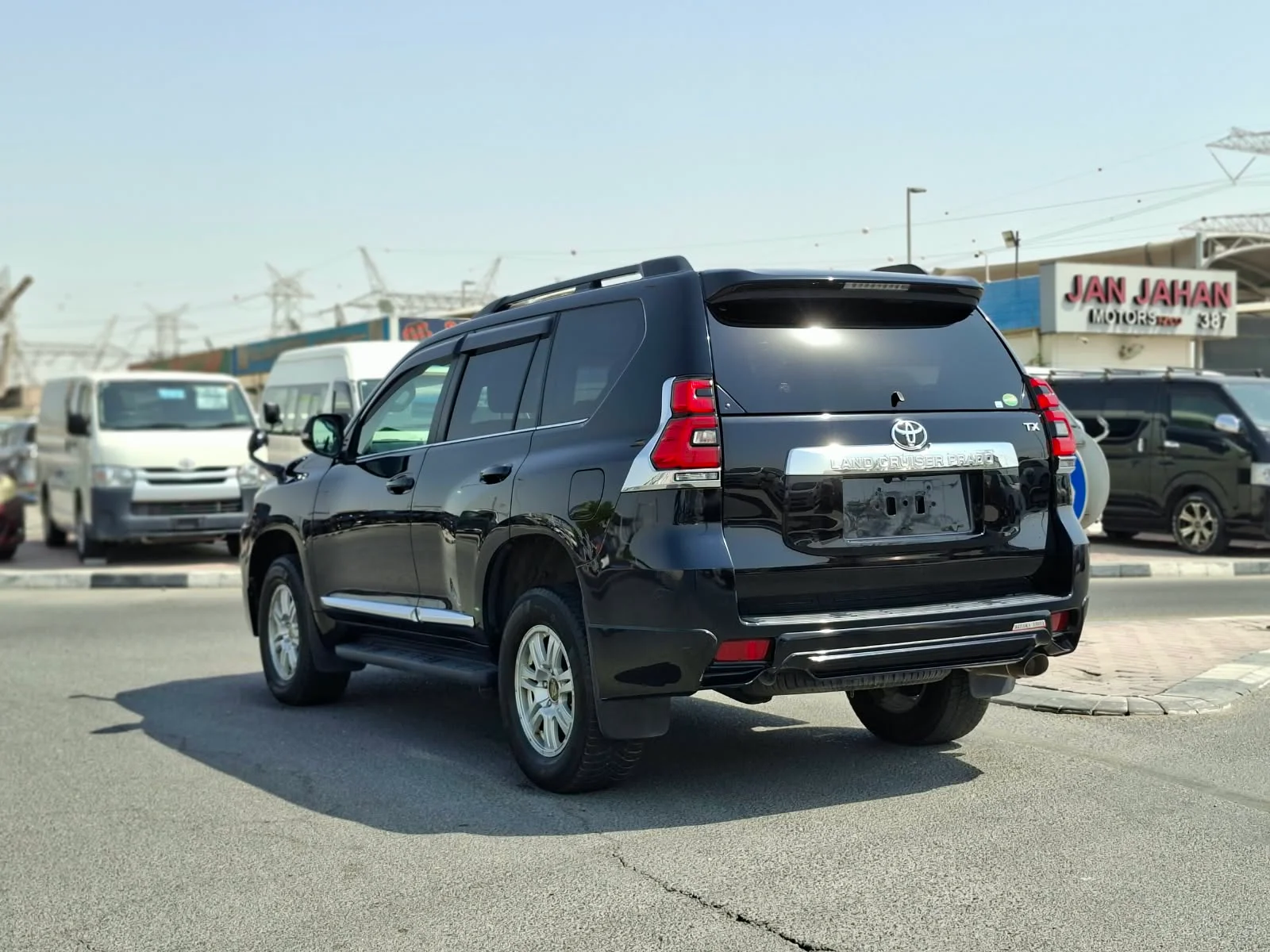 TOYOTA PRADO 2019 — miniature 3
