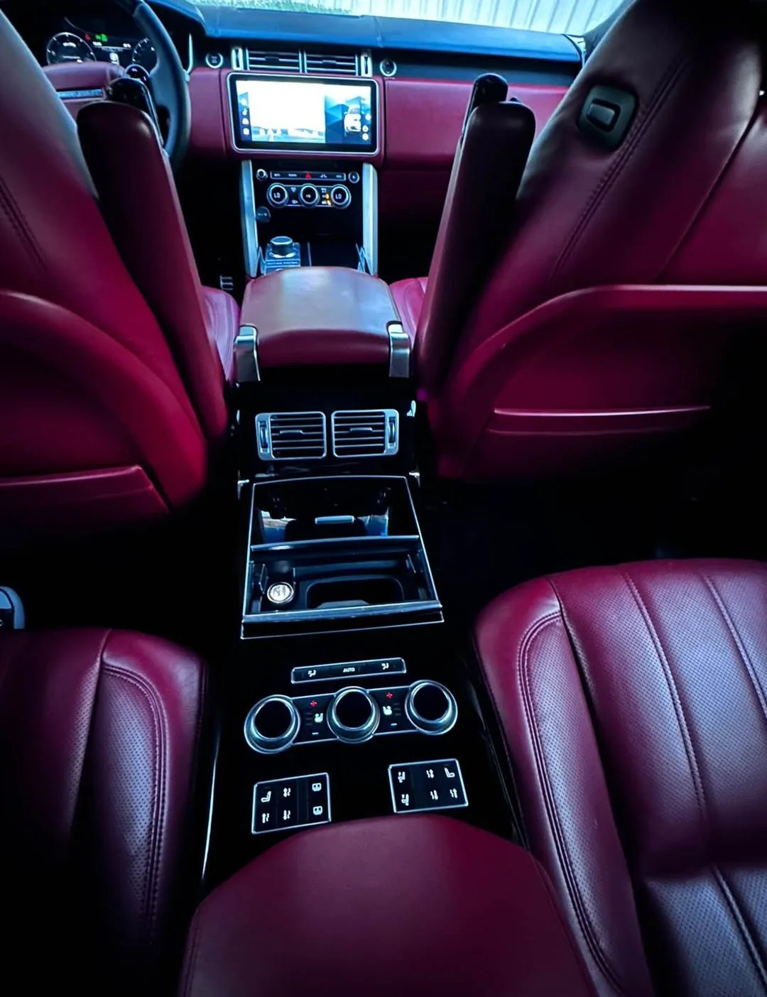 Land Rover Range Rover Vogue 2015 — miniature 7
