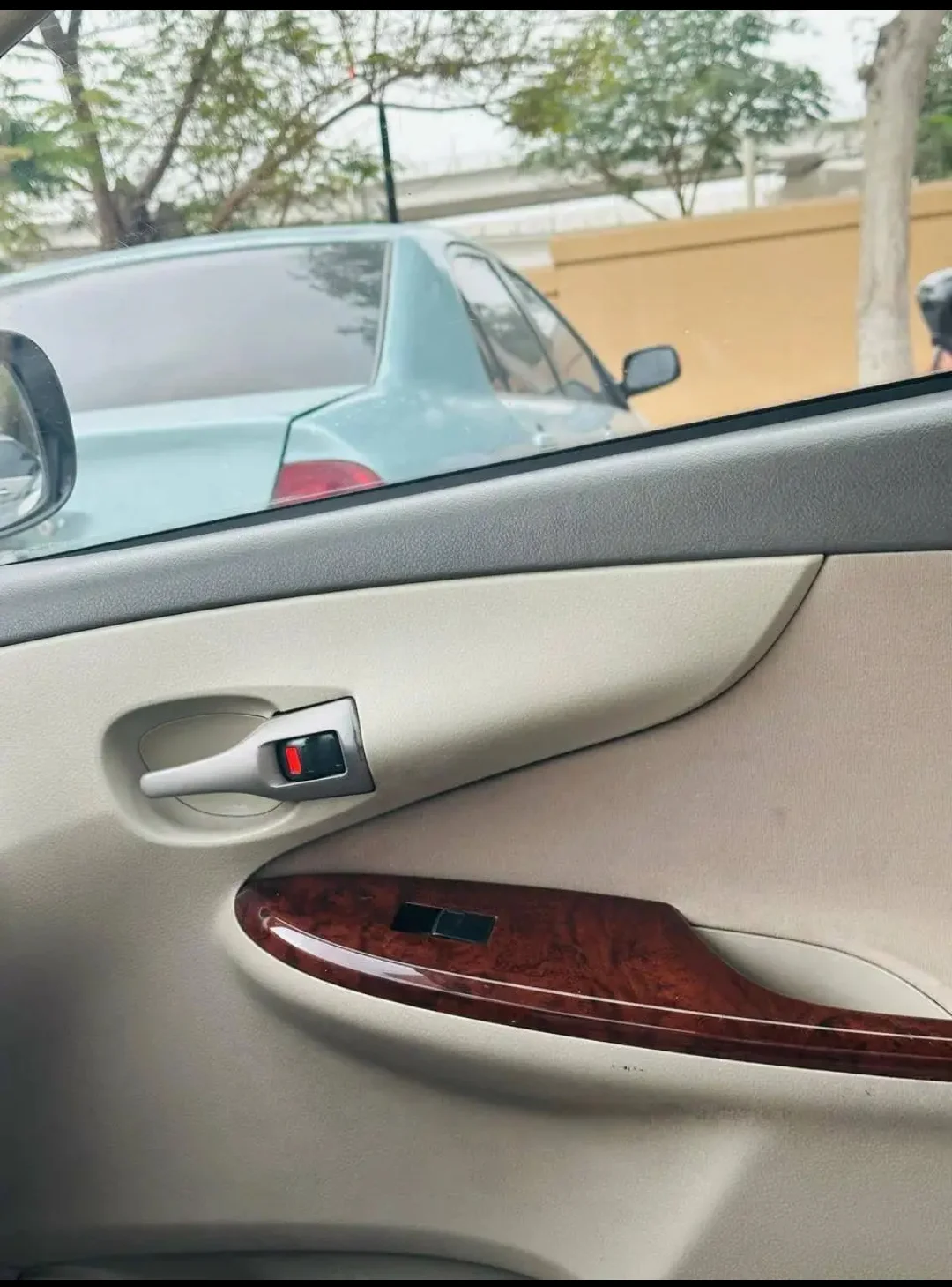 Toyota Corolla 2008 — miniature 8