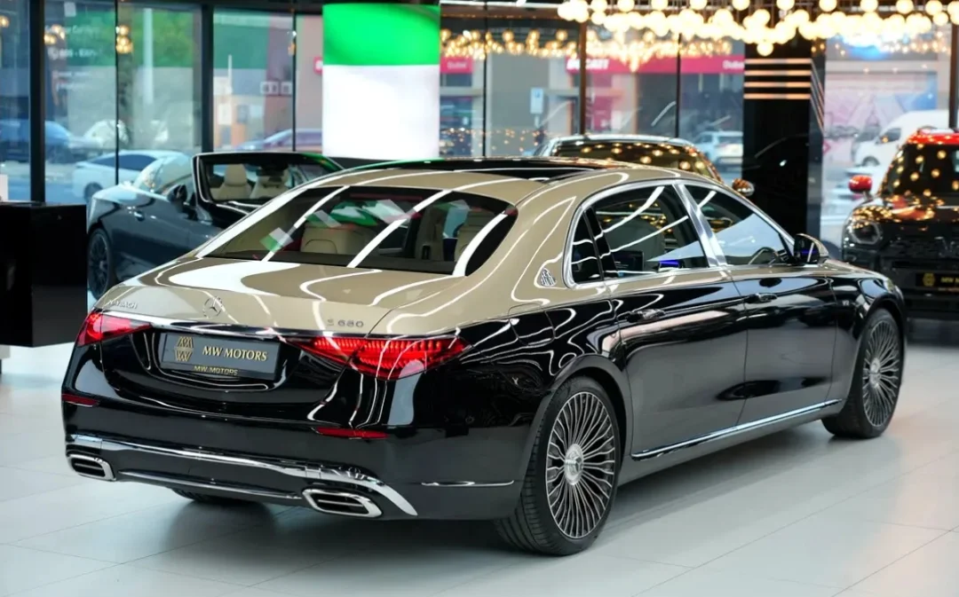 Mercedes-Benz Classe S Maybach 2024 — miniature 4