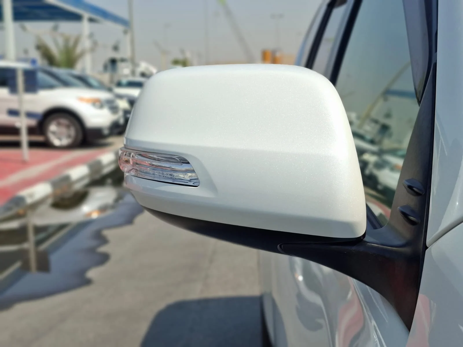 Toyota Prado 2019 — miniature 3