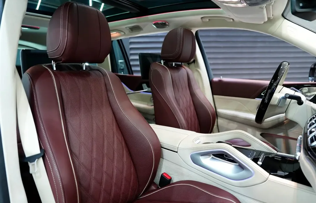 Mercedes-Benz GLS Maybach 2024 — miniature 9