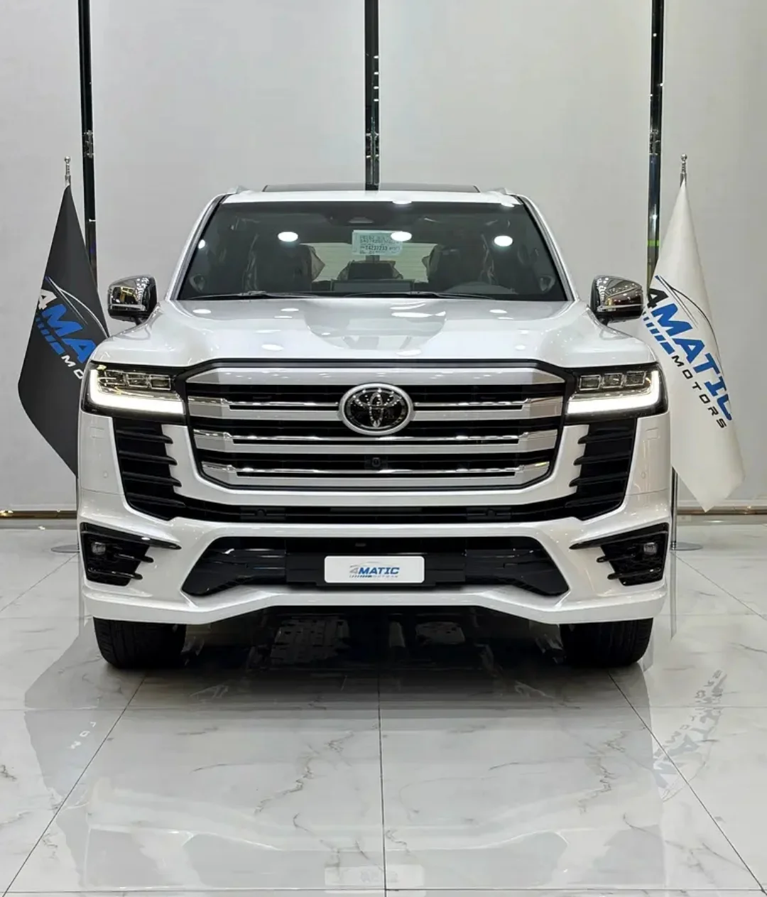 Toyota Land Cruiser LC300 2024 — miniature 2
