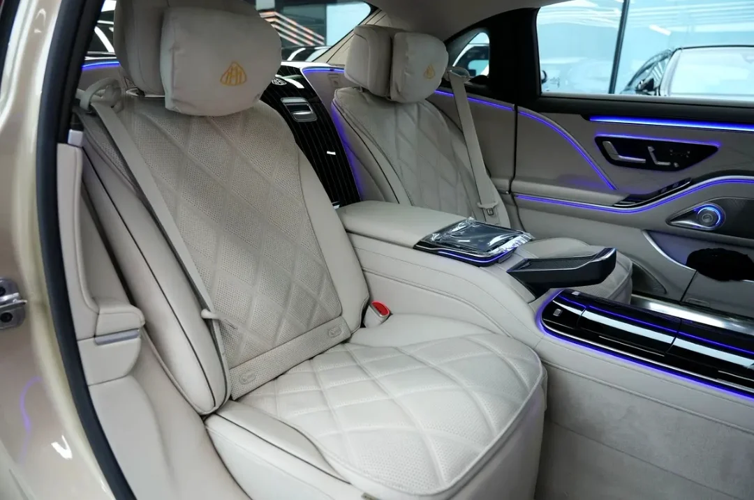 Mercedes-Benz Classe S Maybach 2024 — miniature 13