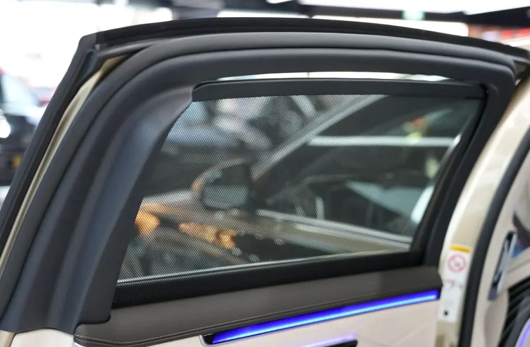 Mercedes-Benz Classe S Maybach 2024 — miniature 17