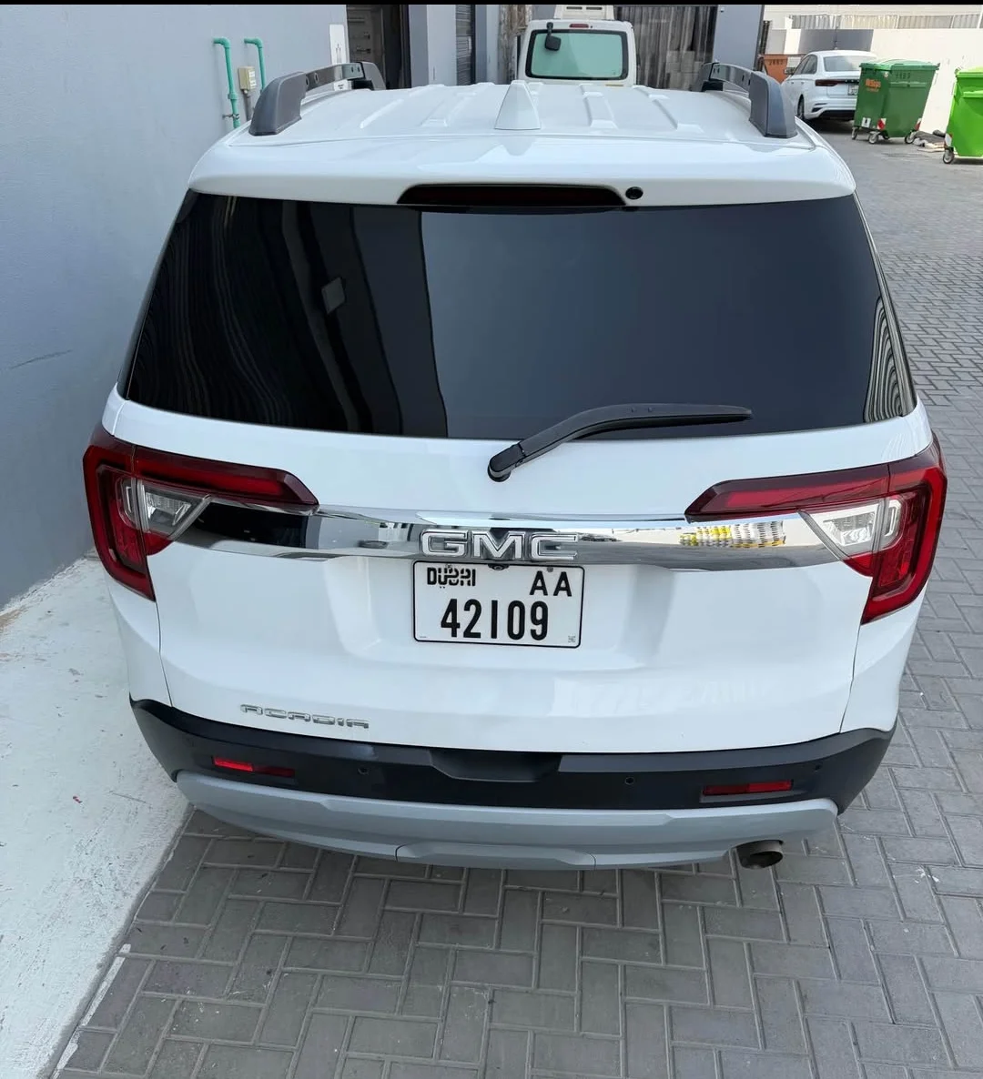GMC Acadia 2020 — miniature 4