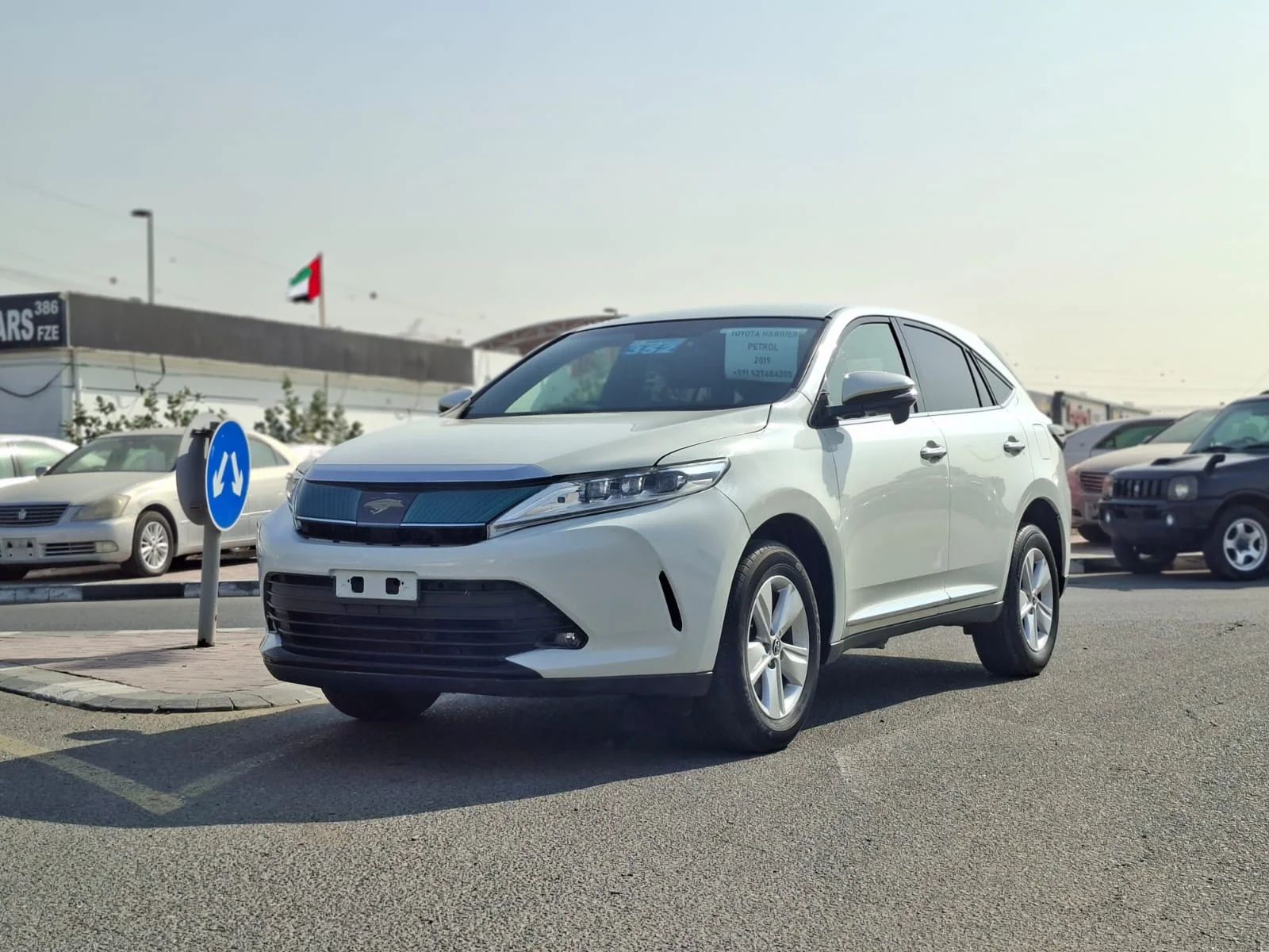 Toyota Harrier 2019 — photo principale