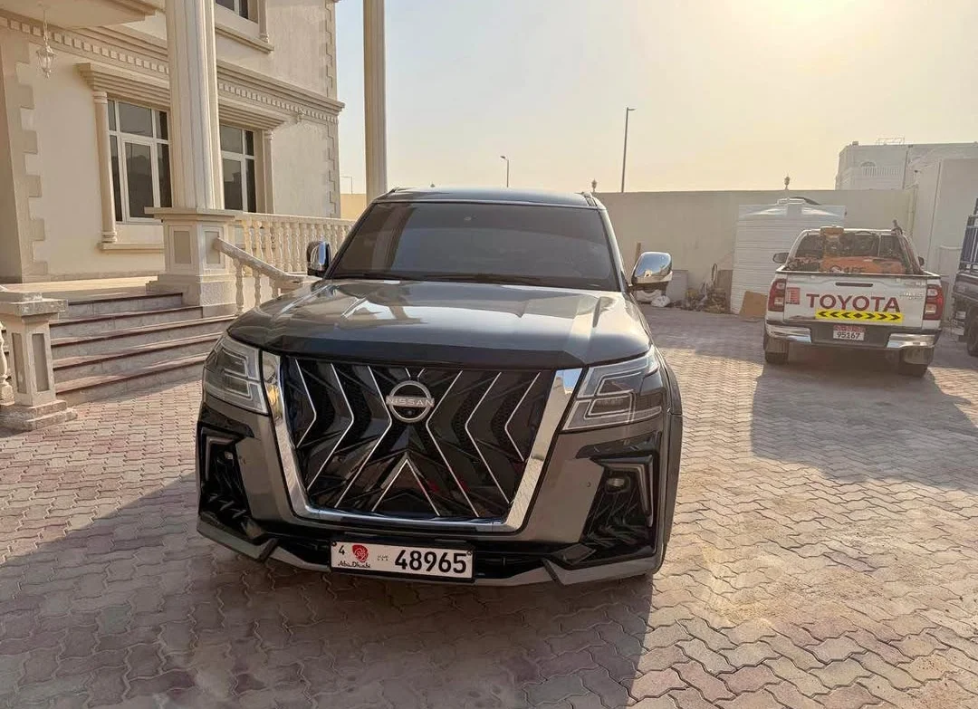 Nissan Patrol 2012 — miniature 10