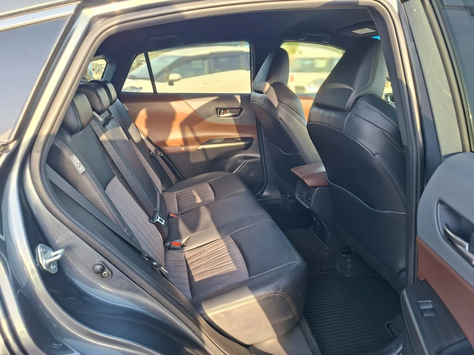 Toyota Harrier 2021 — miniature 18