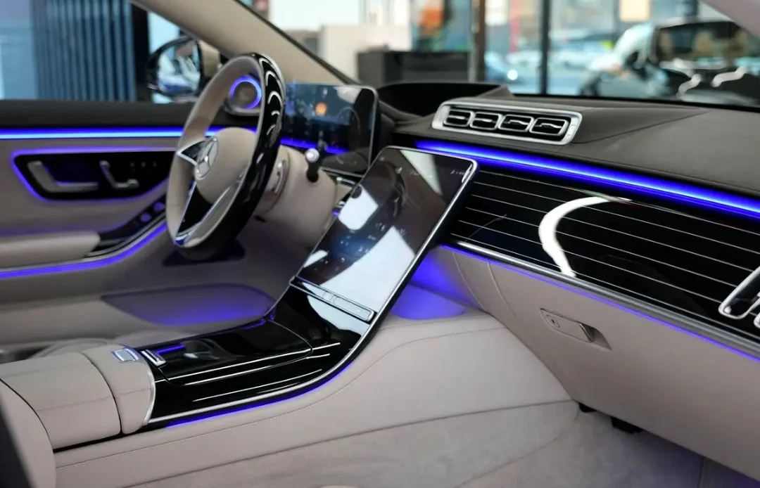 Mercedes-Benz Classe S Maybach 2024 — miniature 8