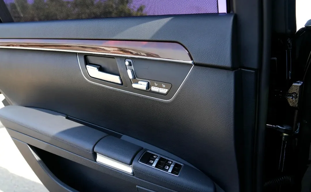 Mercedes-Benz Classe S Maybach 2024 — miniature 11