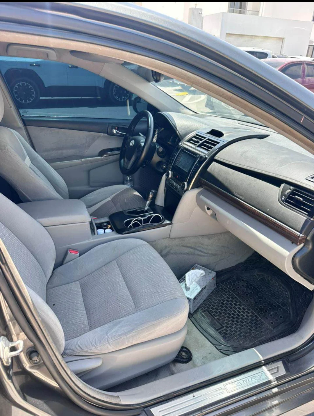 TOYOTA CAMRY 2012 — miniature 3