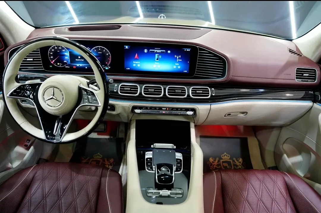 Mercedes-Benz GLS Maybach 2024 — miniature 7