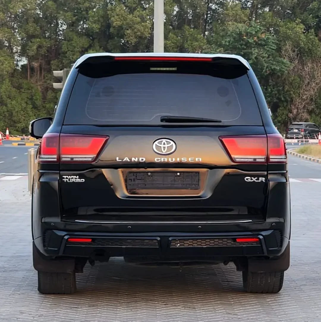 Toyota Land Cruiser LC300 2024 — miniature 5