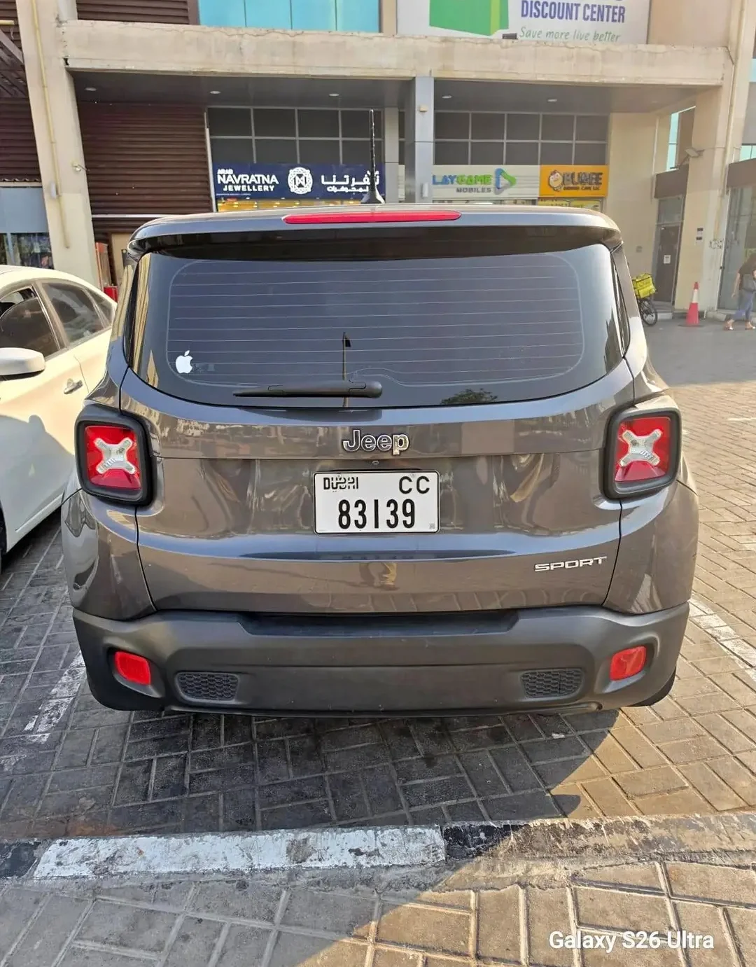Jeep Renegade 2017 — miniature 2