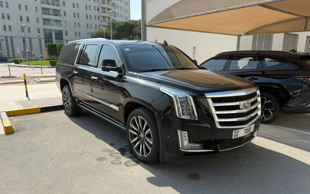 Cadillac Escalade 2018 — photo principale
