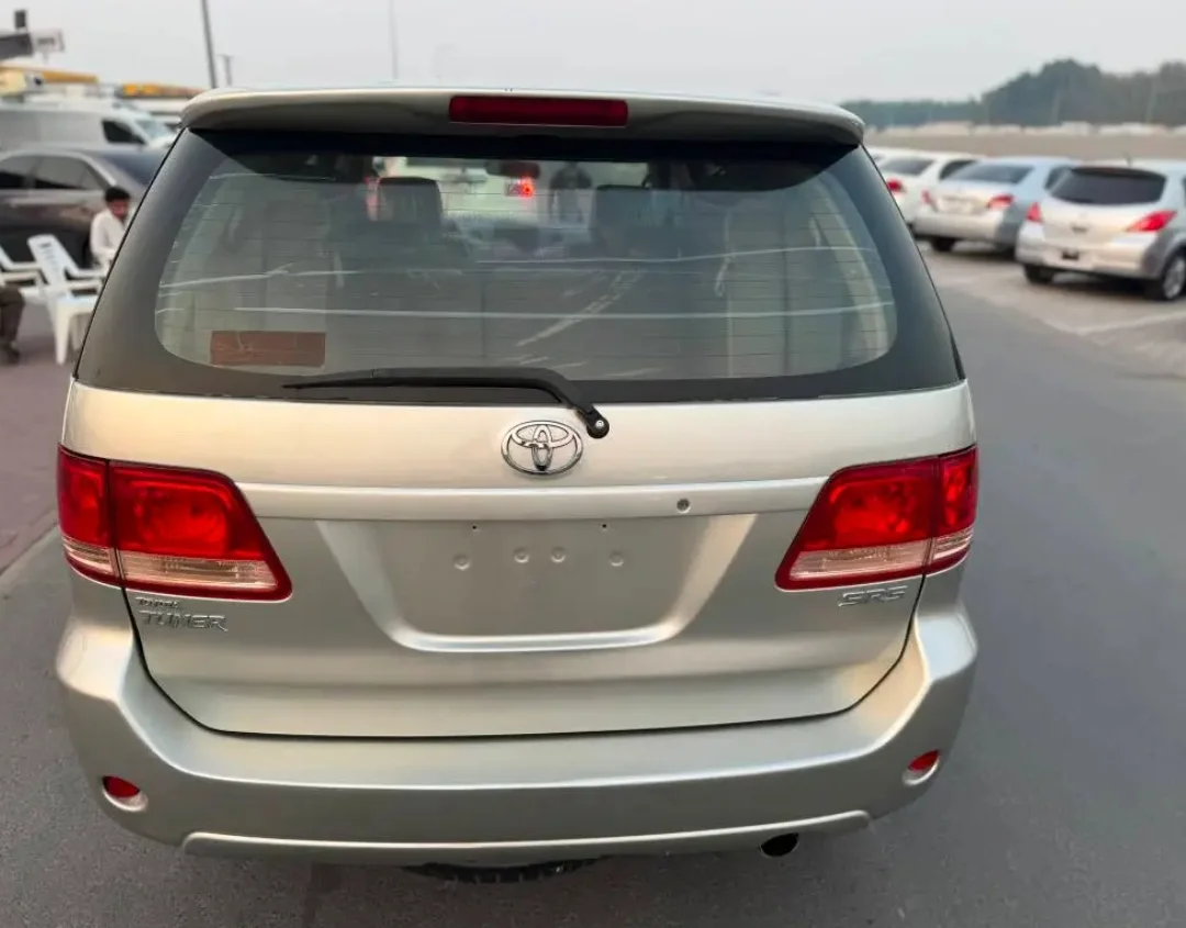 Toyota Fortuner 2007 — miniature 8