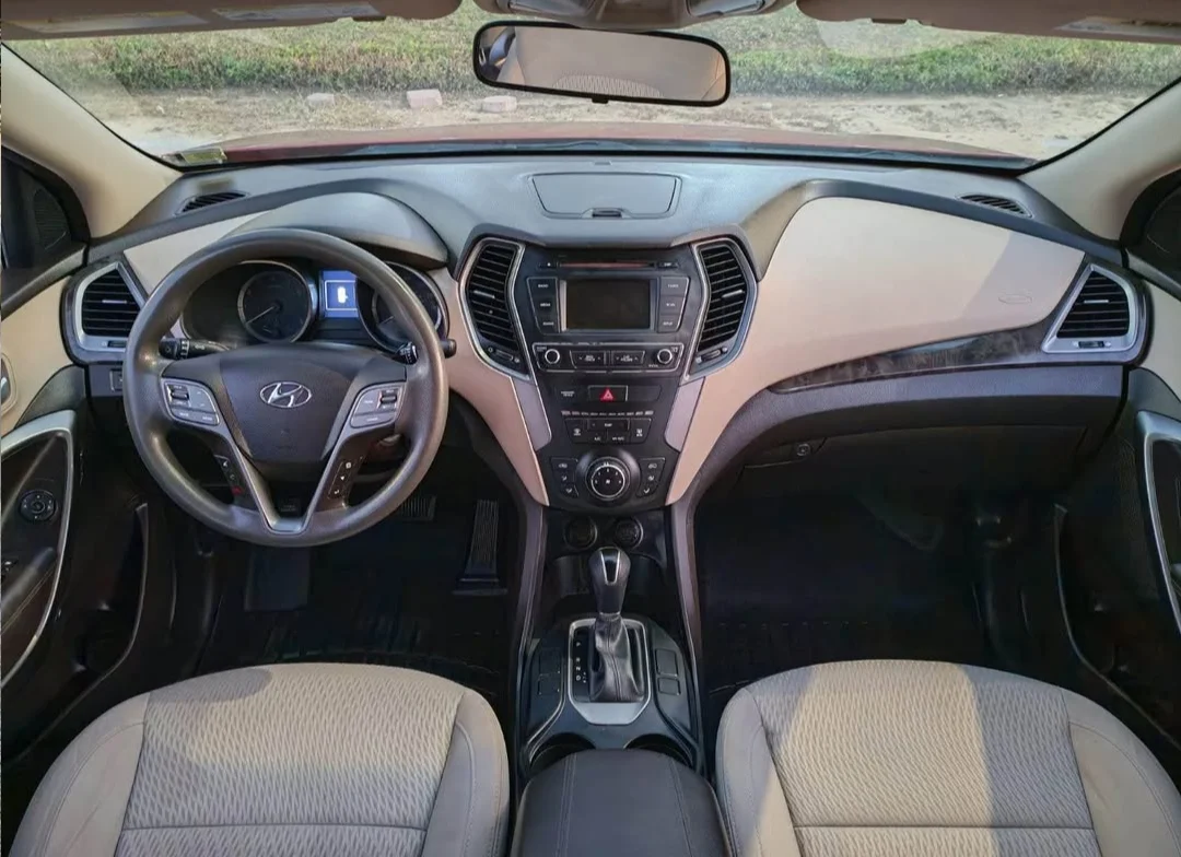 Hyundai Santa Fe 2017 — miniature 4