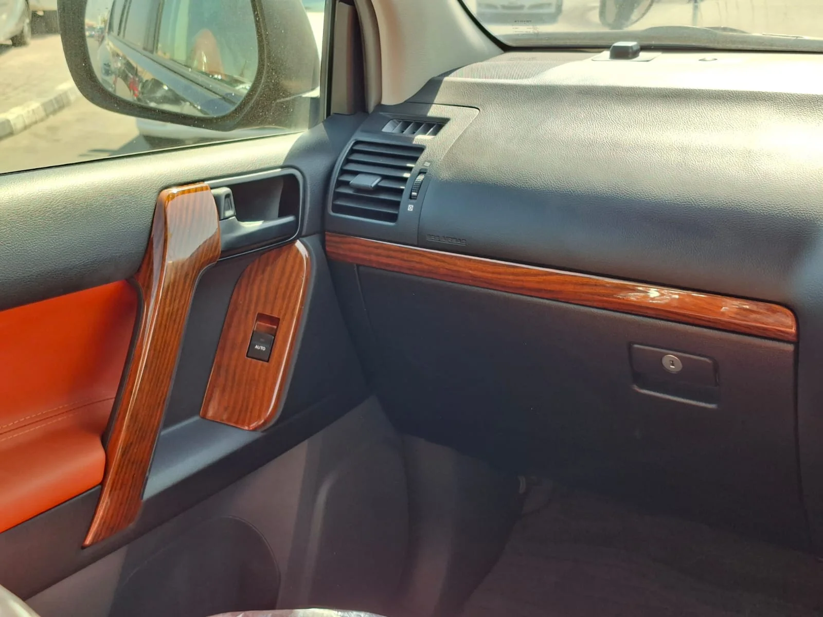 TOYOTA Prado 2012 — miniature 11