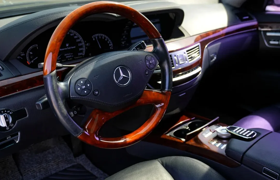 Mercedes-Benz Classe S Maybach 2024 — miniature 15