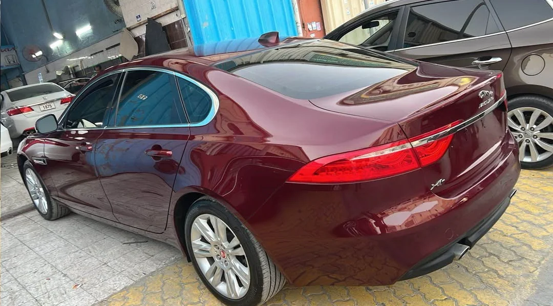 Jaguar Xf 2017 — miniature 4