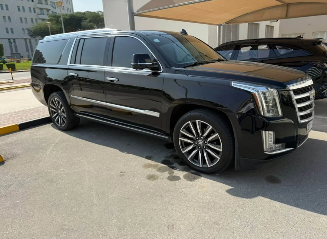 Cadillac Escalade 2018 — miniature 4