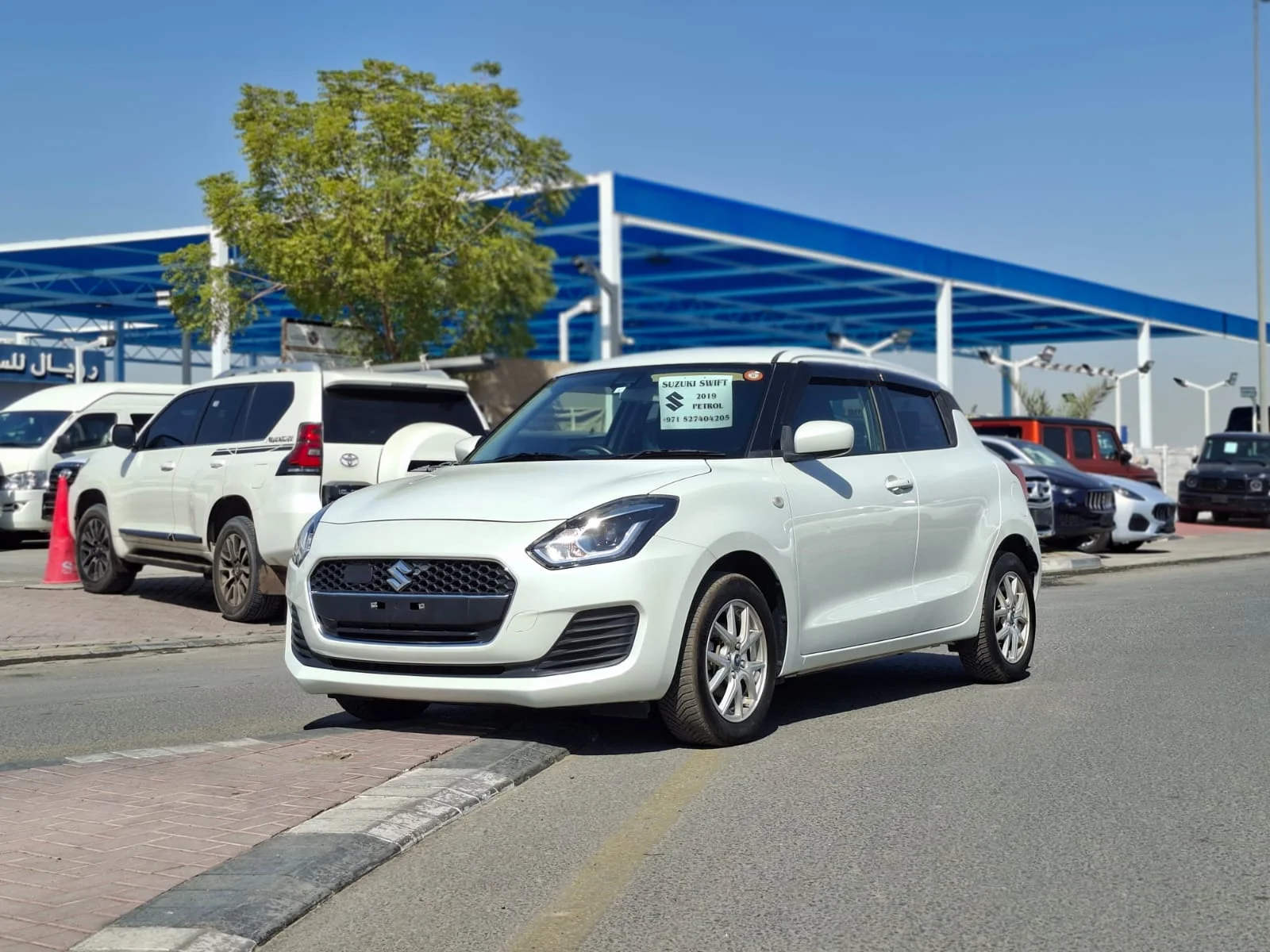 Suzuki Swift 2019 — miniature 4