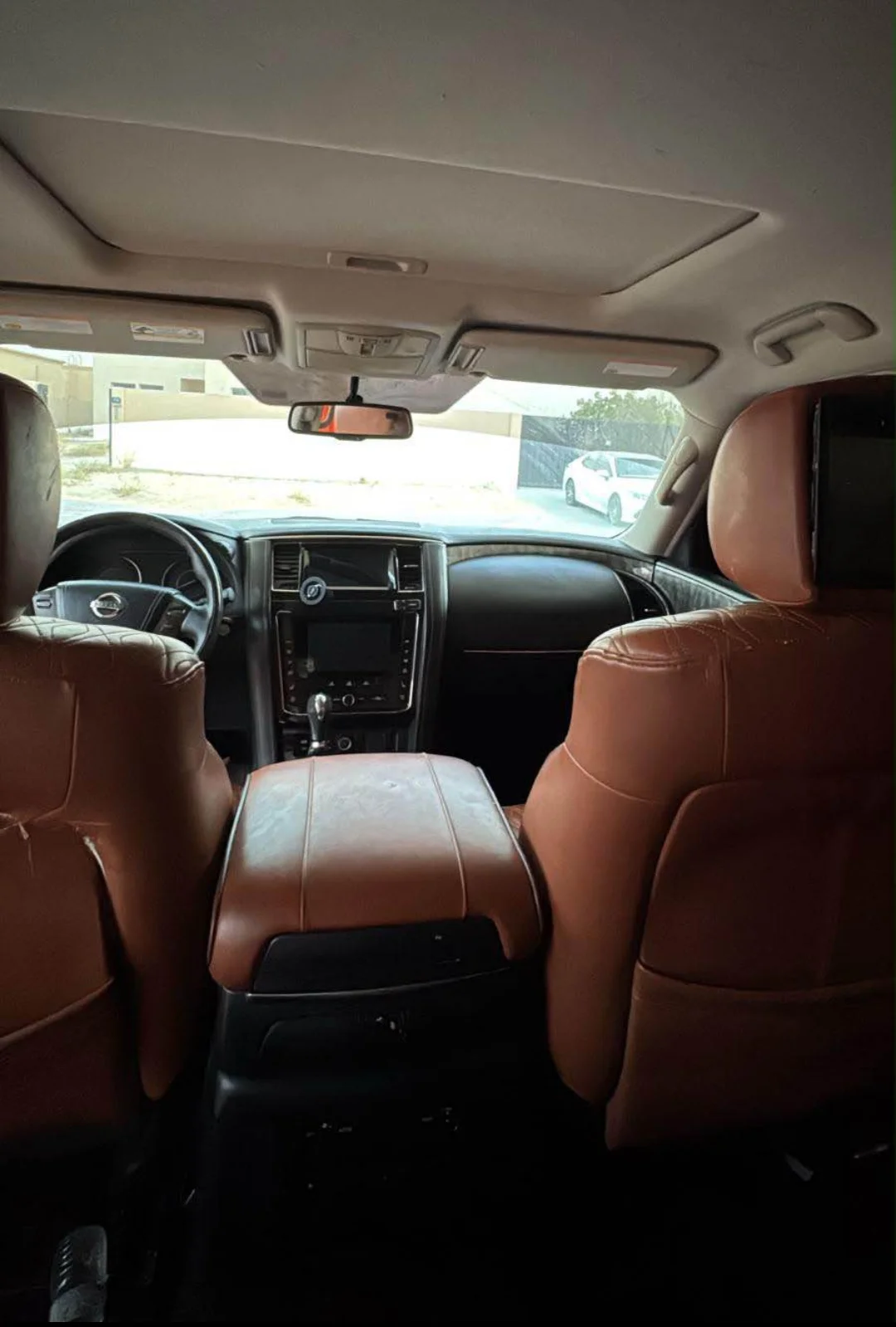 Nissan Patrol 2015 — miniature 7