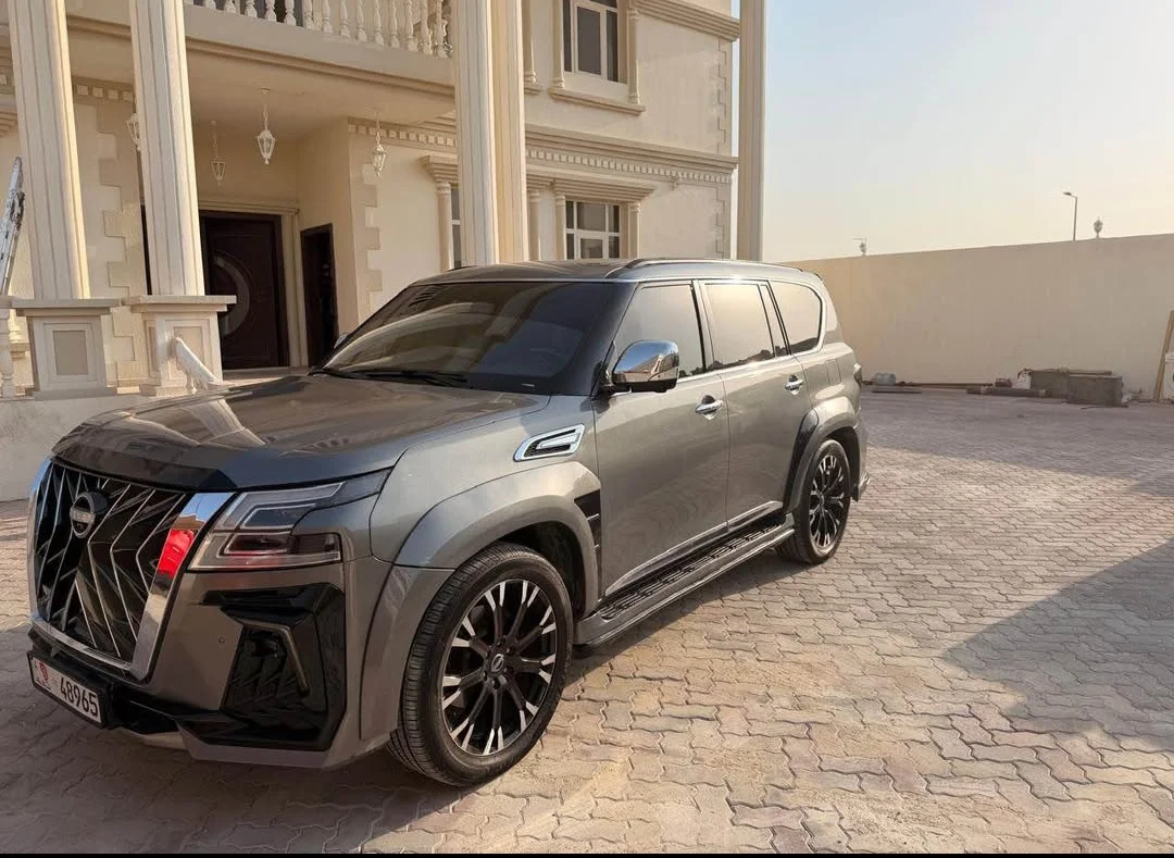 Nissan Patrol 2012 — miniature 2