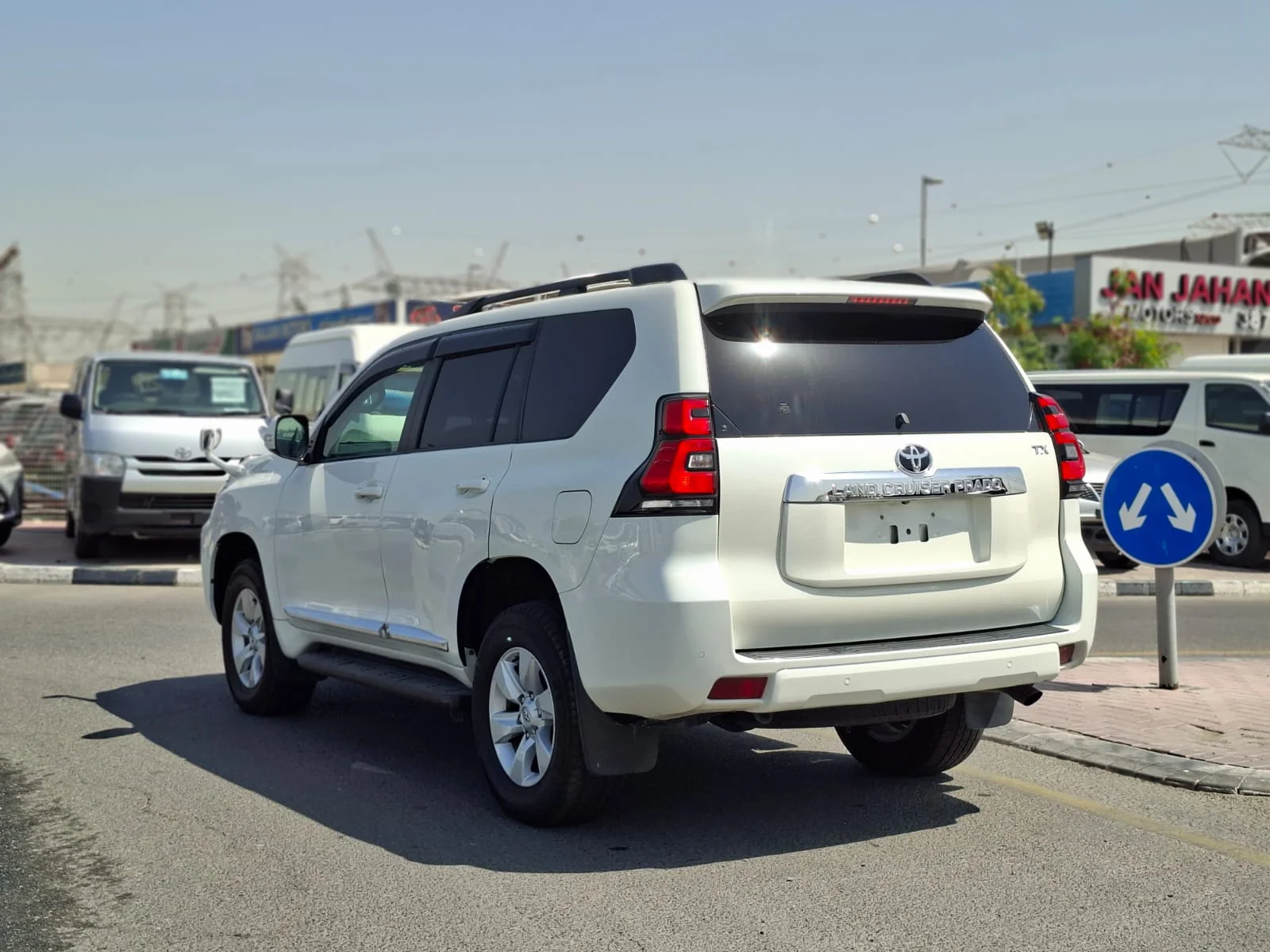 Toyota Prado 2021 — miniature 7