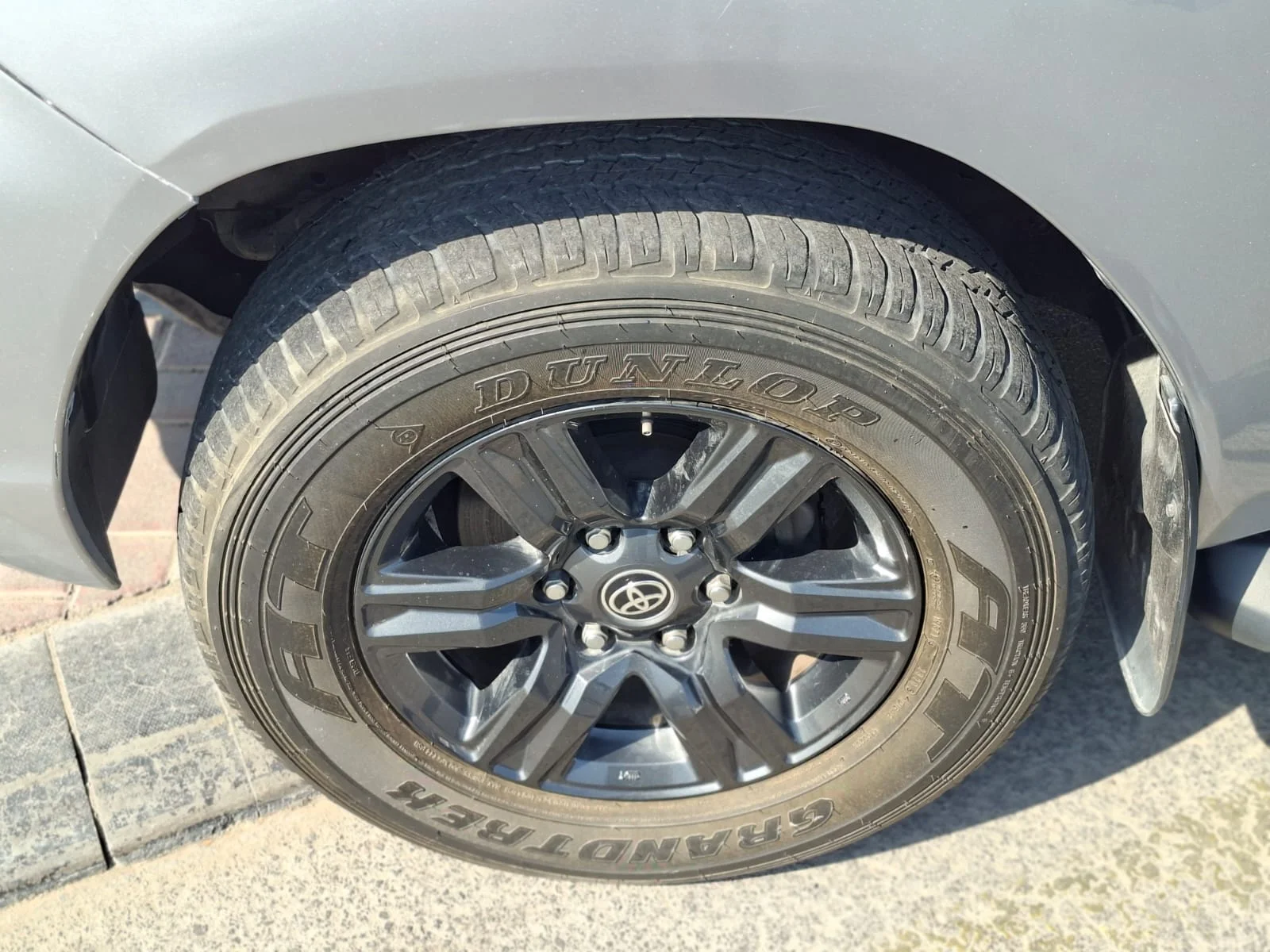 Toyota Hilux 2020 — miniature 19