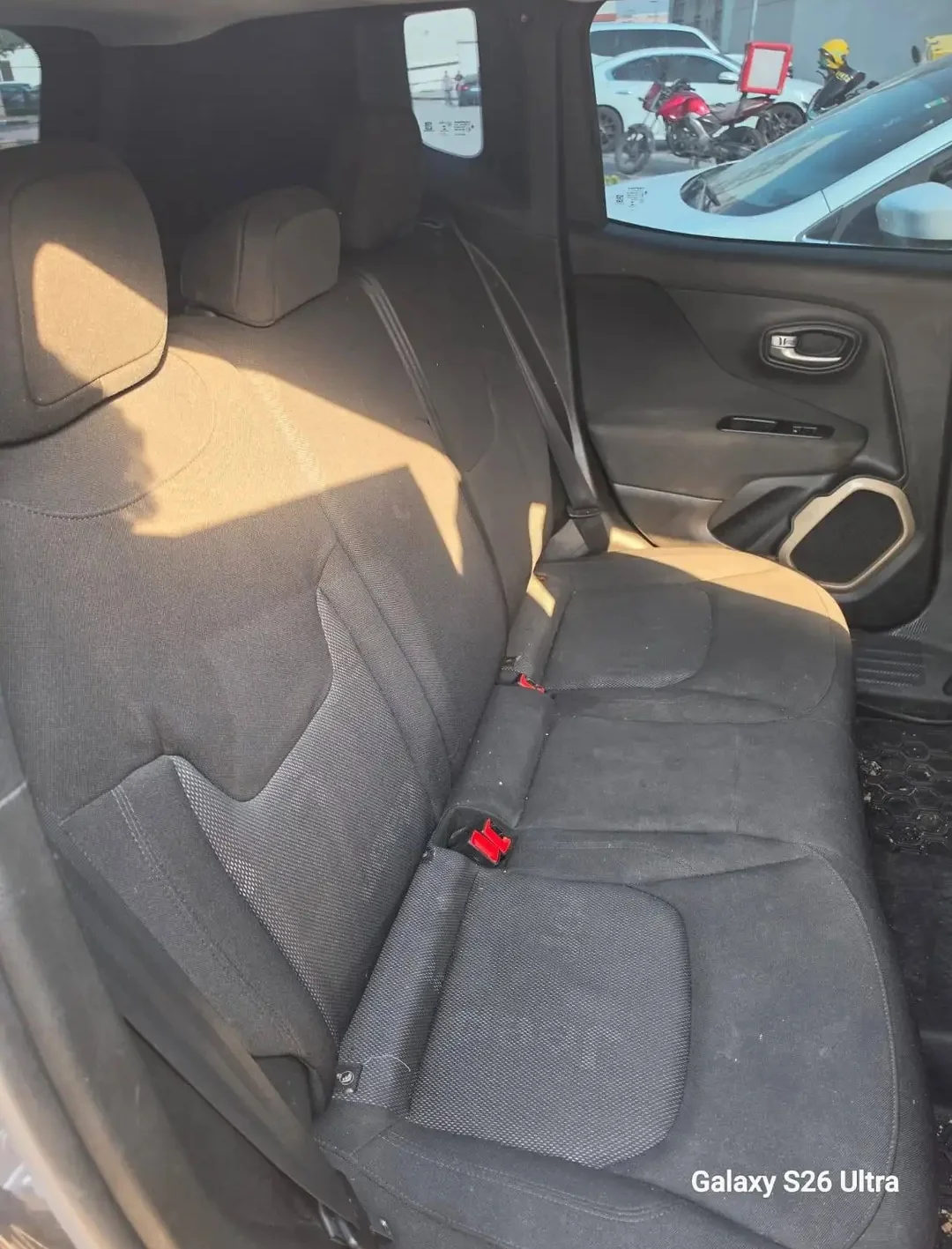 Jeep Renegade 2017 — miniature 8