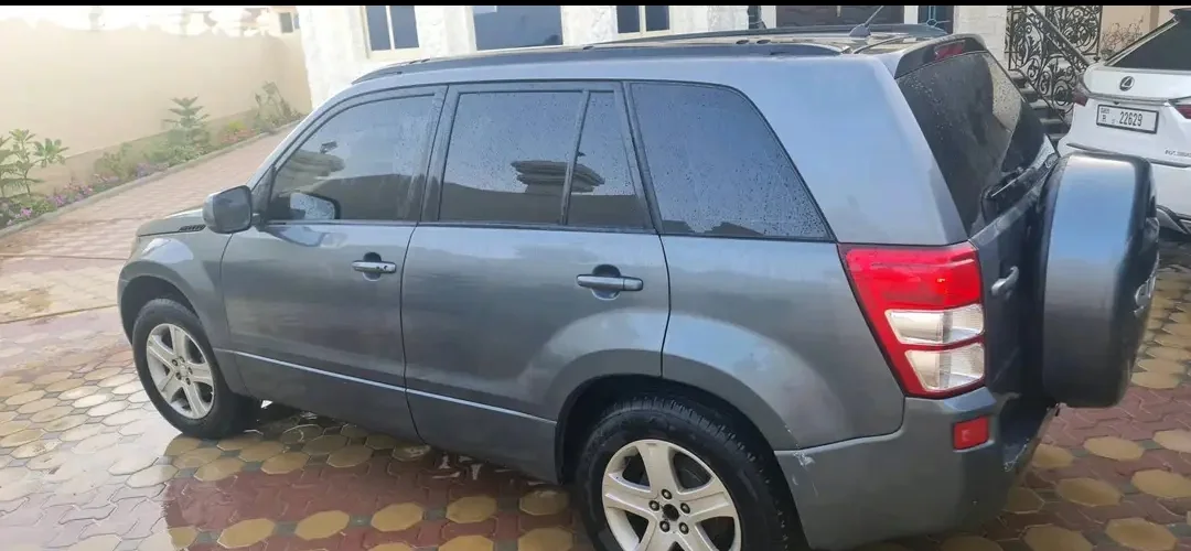 Suzuki Grand Vitara 2009 — miniature 2
