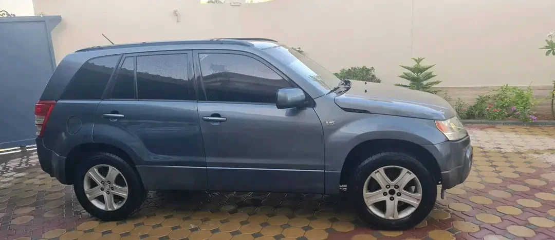Suzuki Grand Vitara 2009 — photo principale